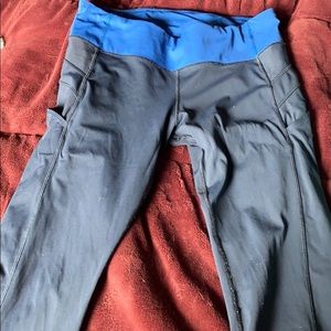 Lululemon reflective leggings crop